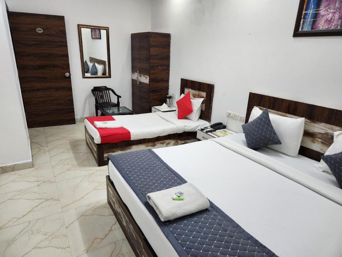 Hotel Aerotech Suite Нью-Дели Экстерьер фото