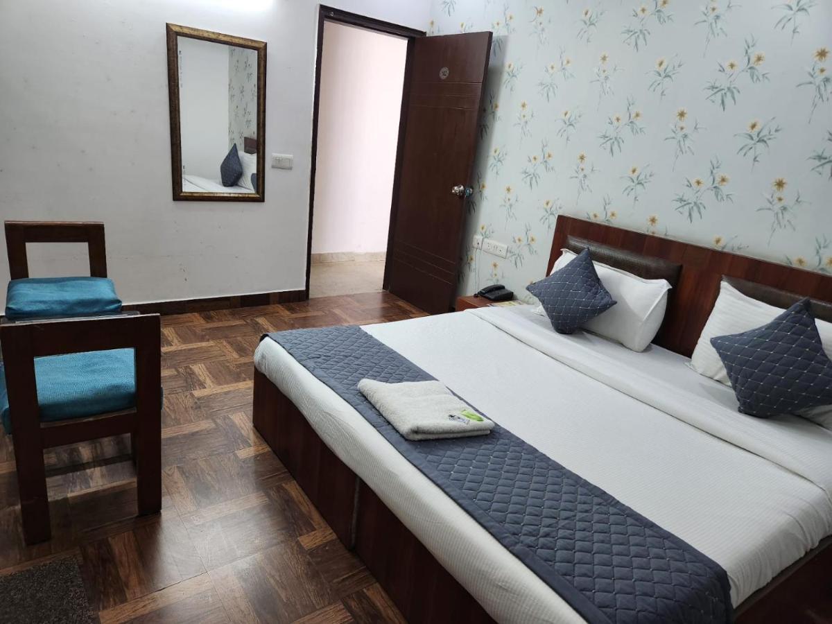Hotel Aerotech Suite Нью-Дели Экстерьер фото