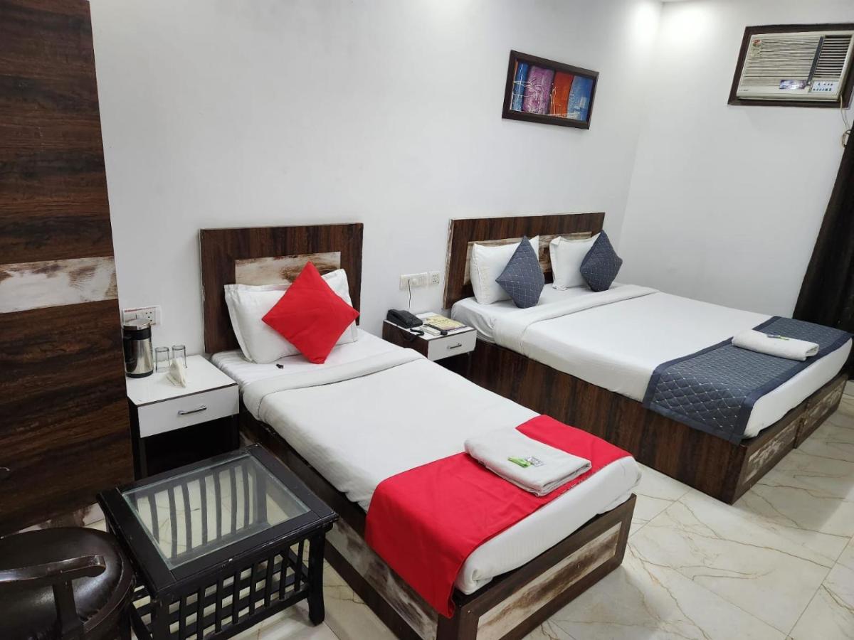 Hotel Aerotech Suite Нью-Дели Экстерьер фото