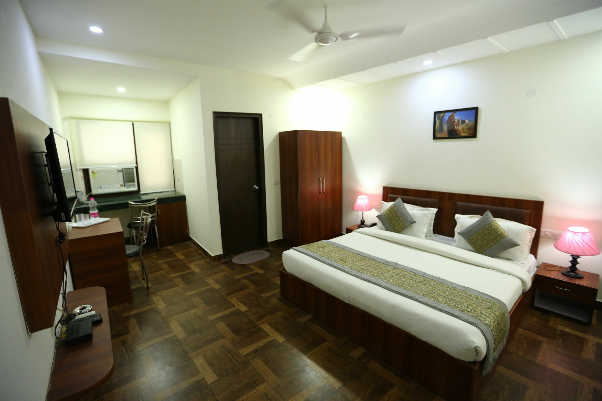 Hotel Aerotech Suite Нью-Дели Экстерьер фото