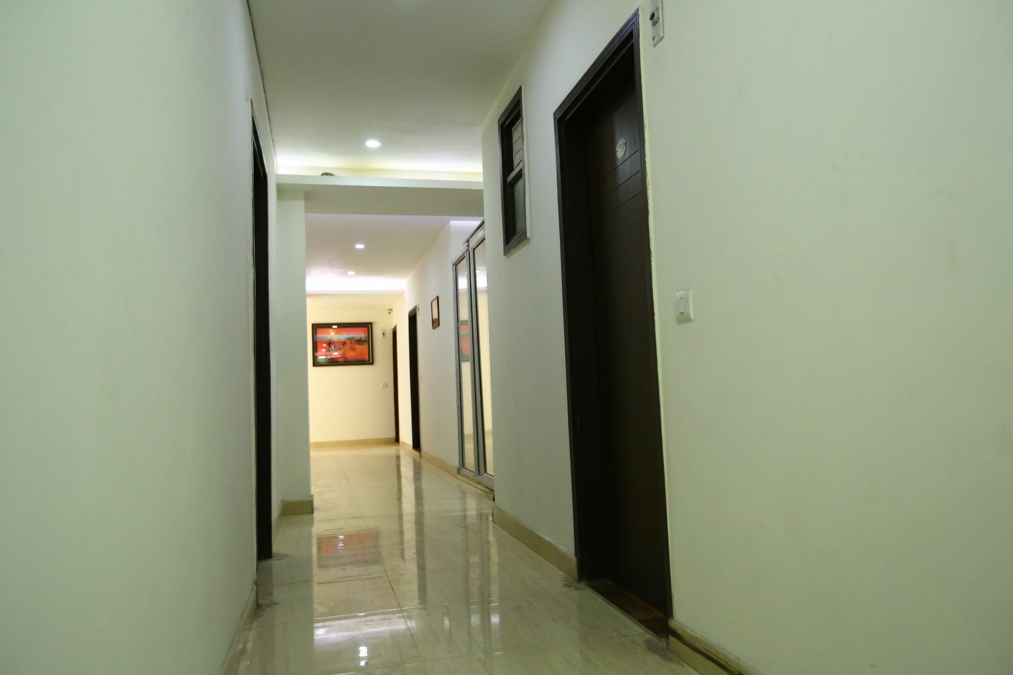 Hotel Aerotech Suite Нью-Дели Экстерьер фото
